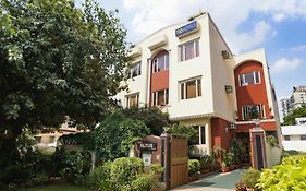 Fabhotel Altus